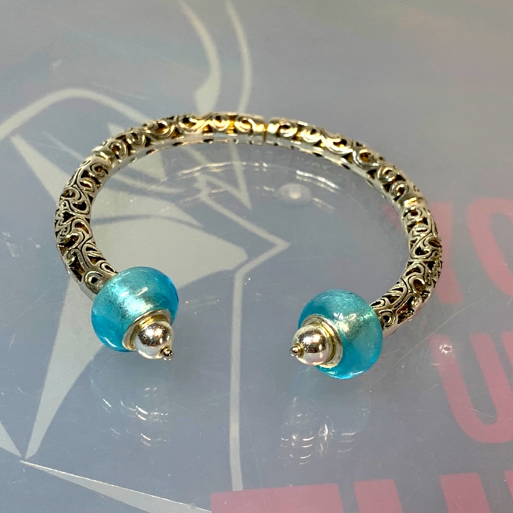 Filigree + Handmade Lampwork Bangle 5.5 Cm Diameter